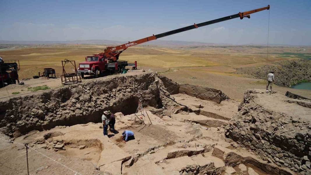 Hitit kraliyet mührü bulundu: Üzerindeki çivi yazısı şoke etti! 2